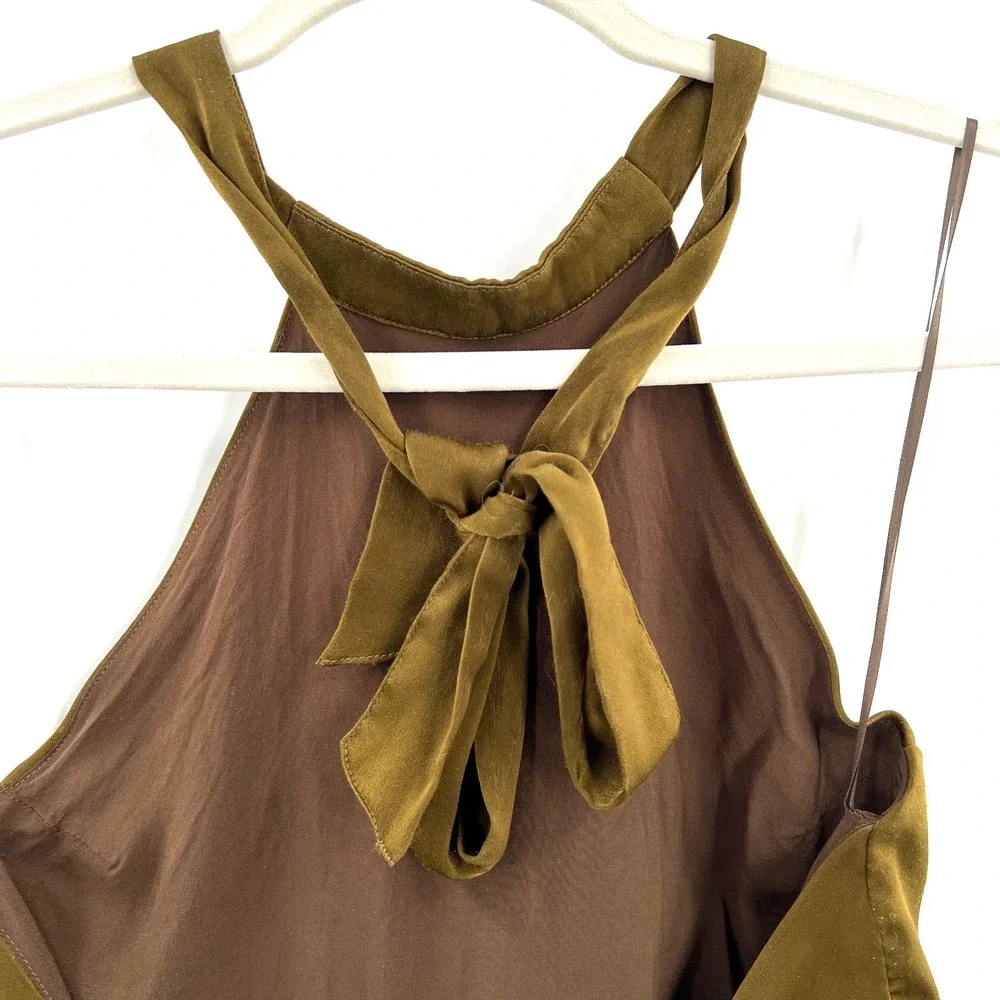Urban Outfitters size color